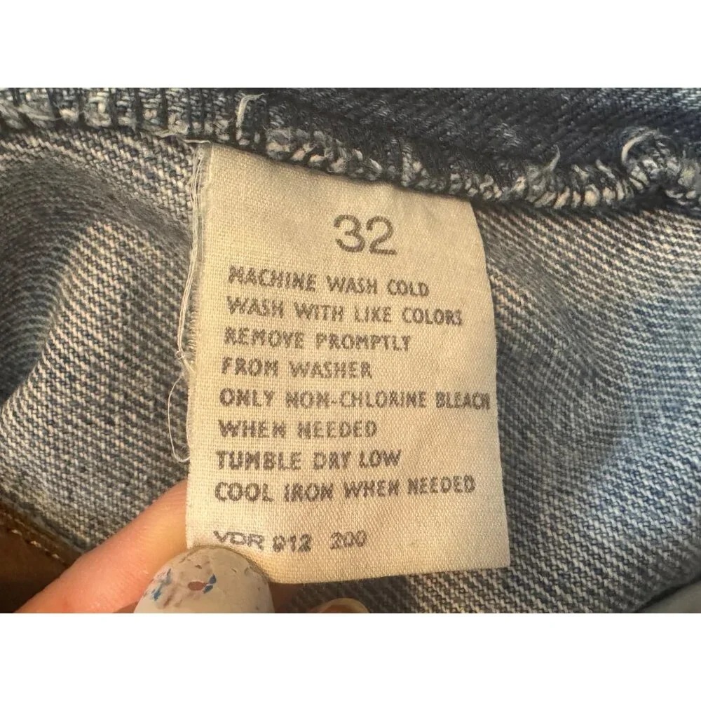 Vintage Nautica Jeans Mens Denim Shorts 32 Light Wash Relaxed Fit Summer Style